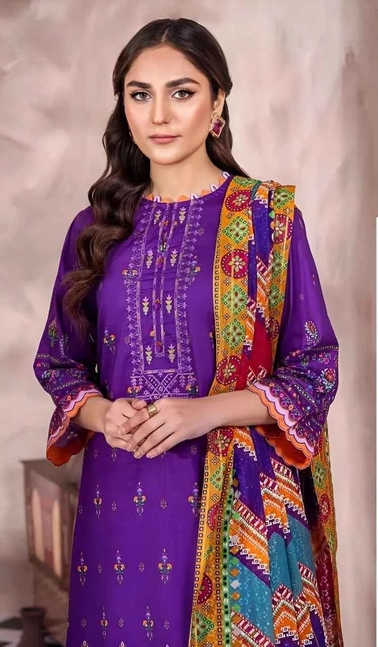 3 Pcs Women's Unstitched Lawn Embroidered Suit
