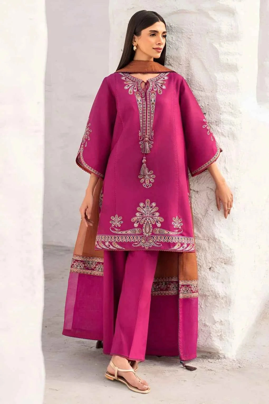 3 Pcs Women's Unstitched Embroidered Suit