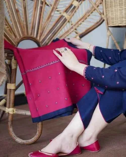 3 Pcs Women's Unstitched Embroidered Suit