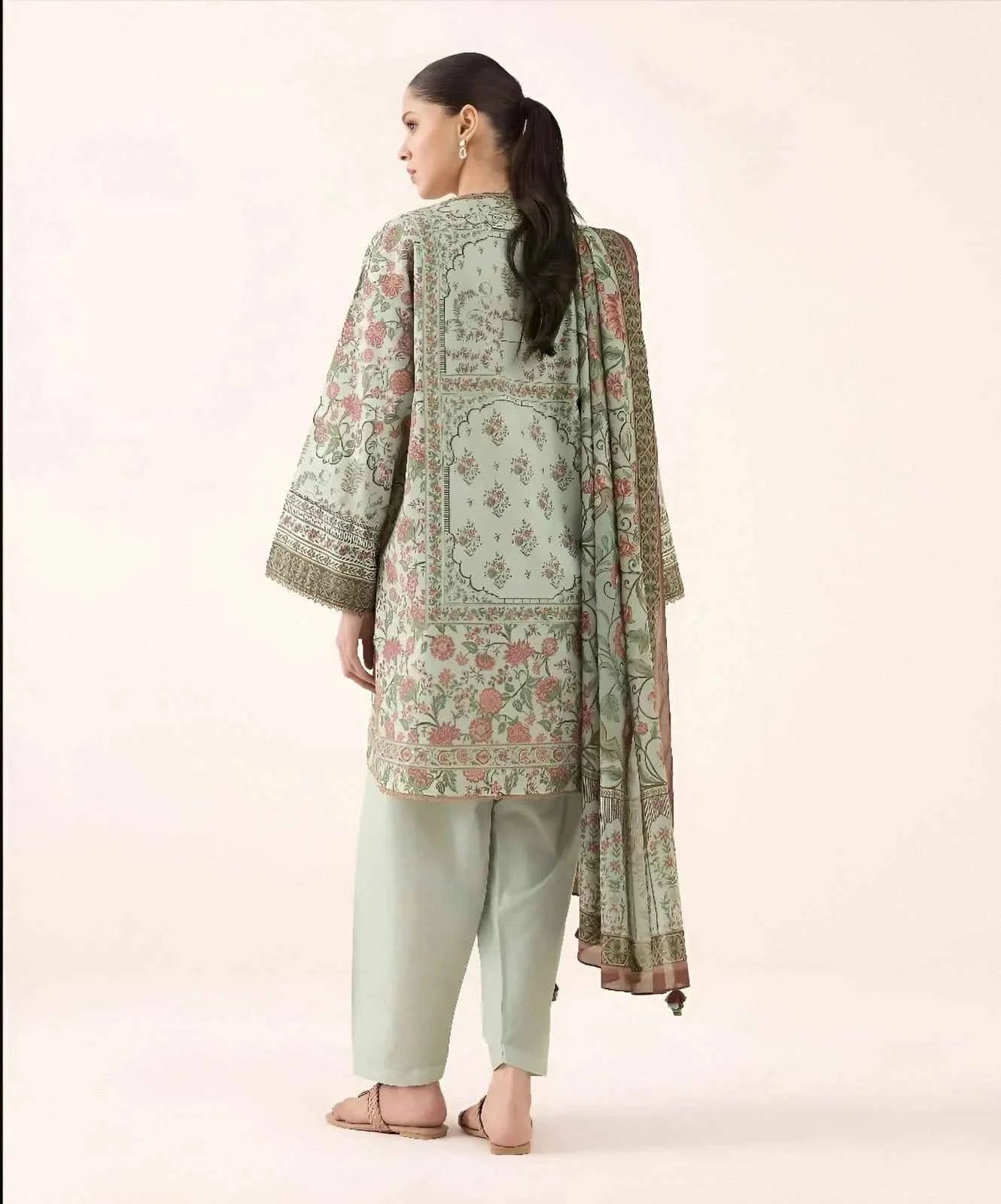 3 Pcs Women's Unstitched Printed Suit