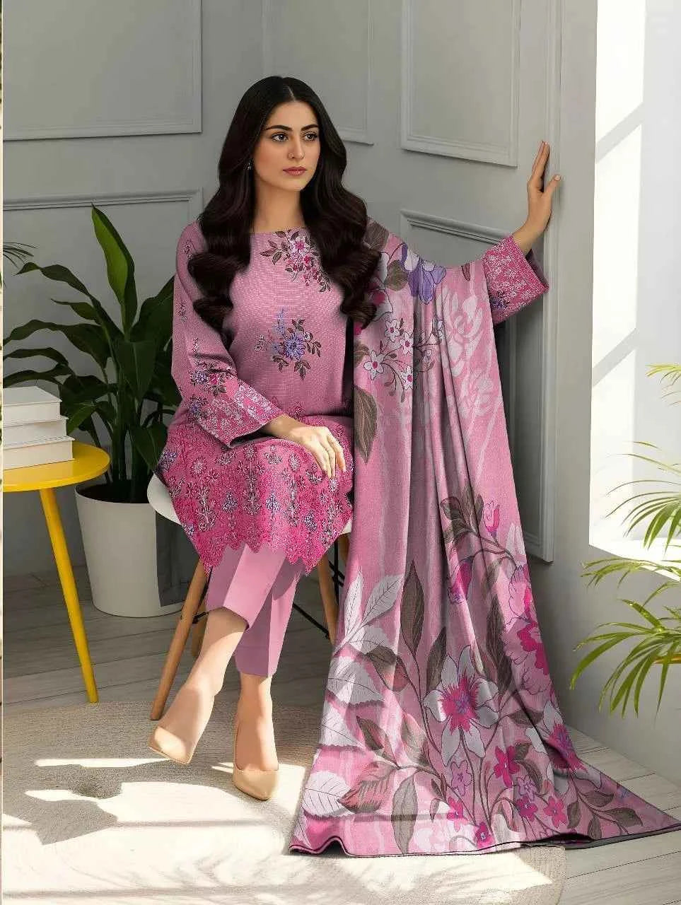 3 Pcs Women's Unstitched Printed Suit