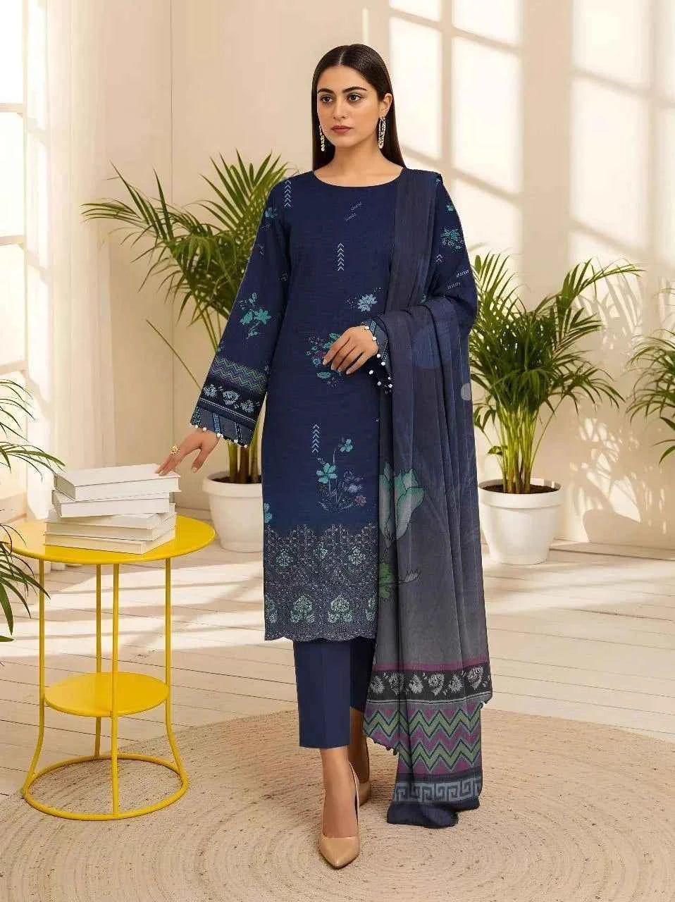 3 Pcs Women's Unstitched Printed Suit