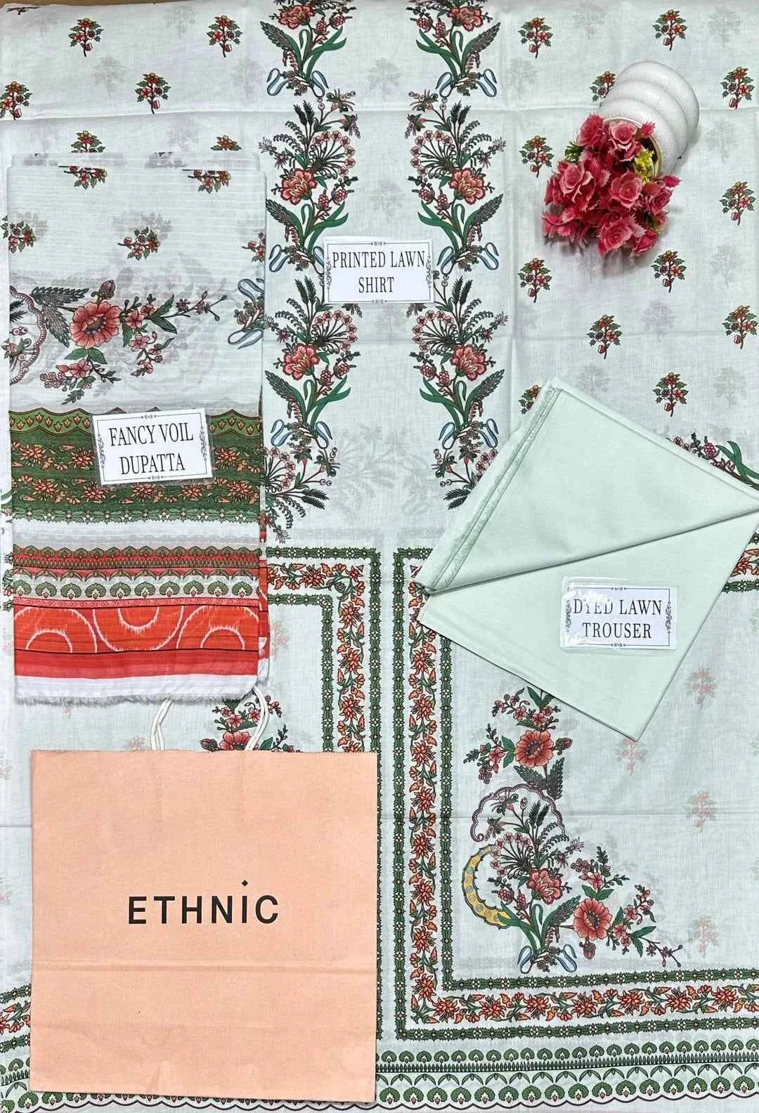 3 Pcs Women's Unstitched Printed Suit