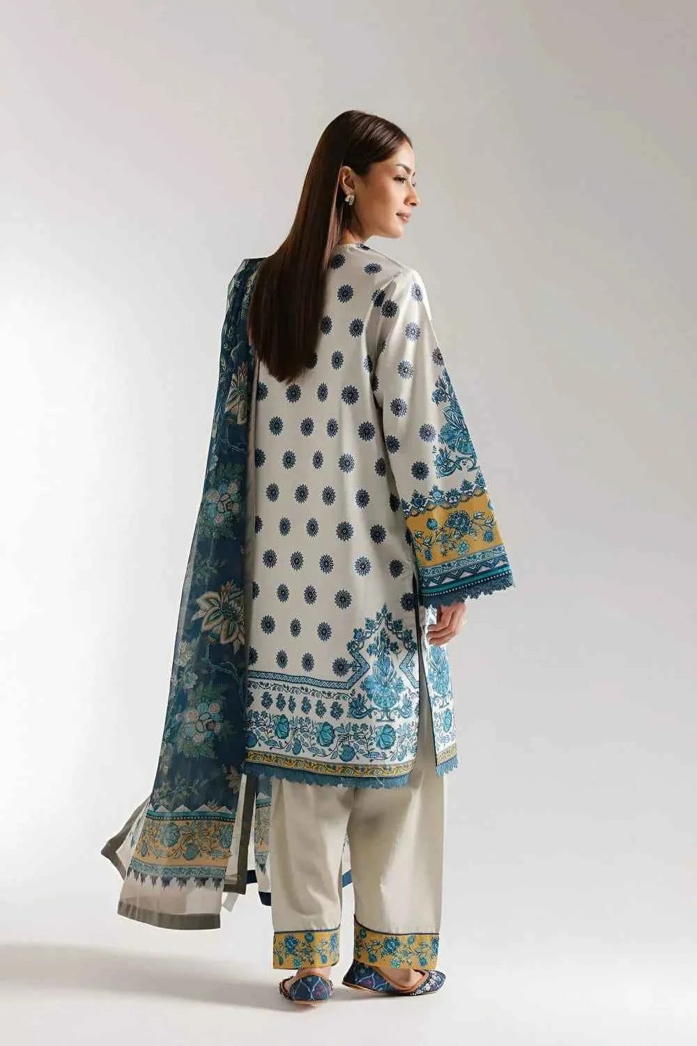 3 Pcs Women's Unstitched Printed Suit